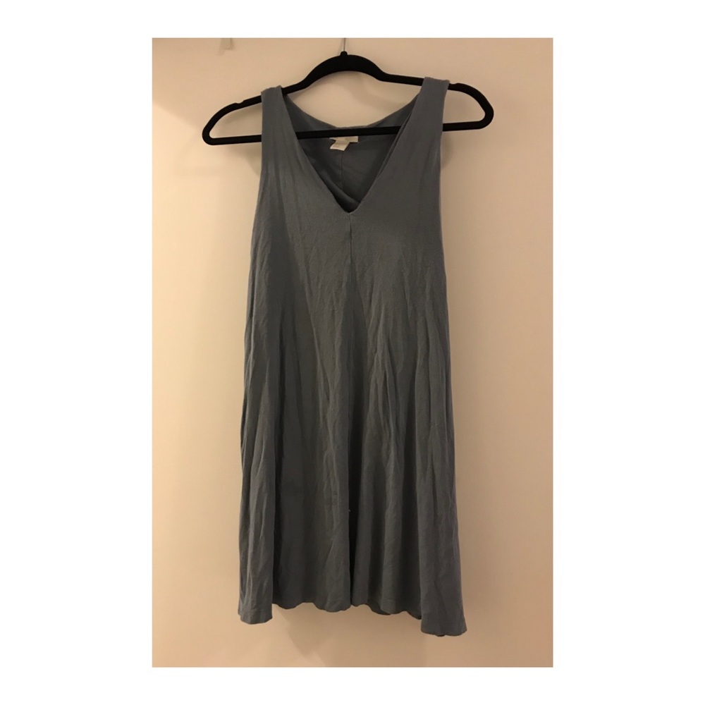 H&M soft “BASIC” v-neck dress